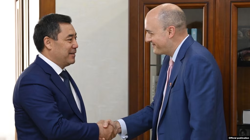 RFE/RL President and CEO Jamie Fly meets with the President of the Kyrgyz Republic Sadyr Japarov in Bishkek (14 Sep 2021)
