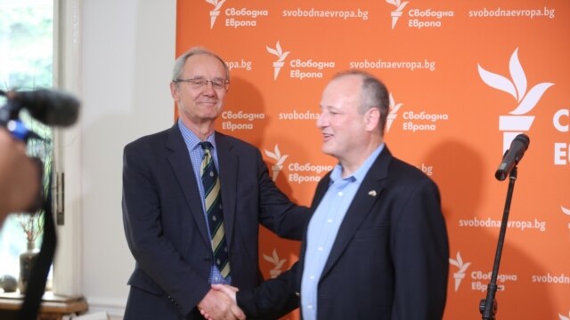 RFE/RL Editor in Chief Nenad Pejic (left) and U.S. Ambassador to Bulgaria Eric Rubin (right).